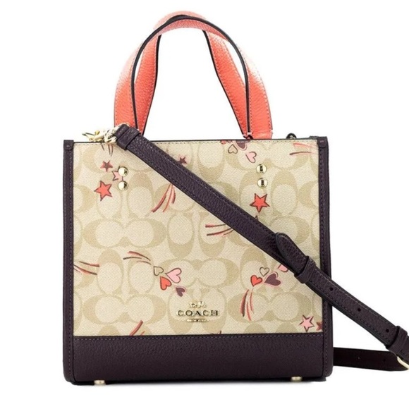 Giftable Coach Dempsey Tote 22 In Signature Canvas With Heart And Star Print - Picture 1 of 15